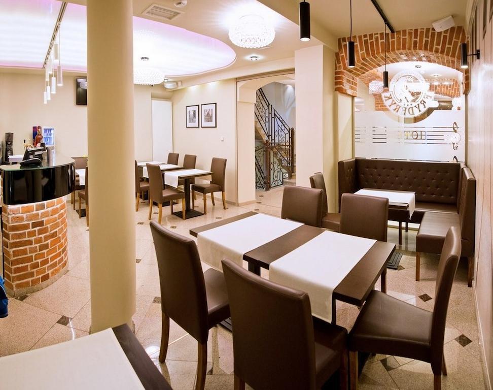 Hotel Fryderyk Nysa Dış mekan fotoğraf