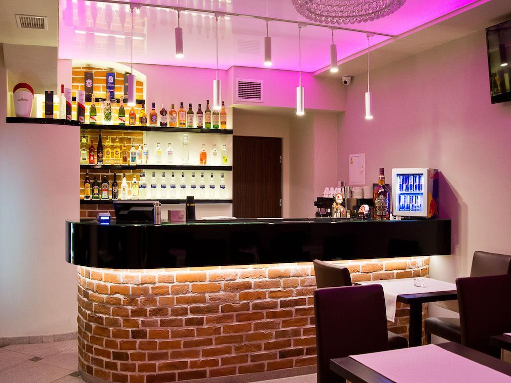 Hotel Fryderyk Nysa Dış mekan fotoğraf